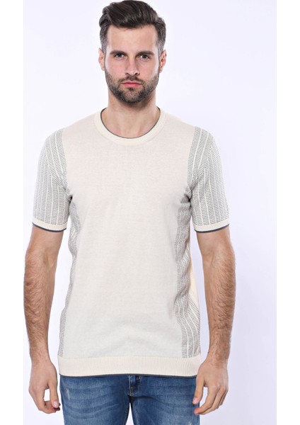 Erkek Slimf Fit Bisiklet Yaka Kenarları Desenli Tişört