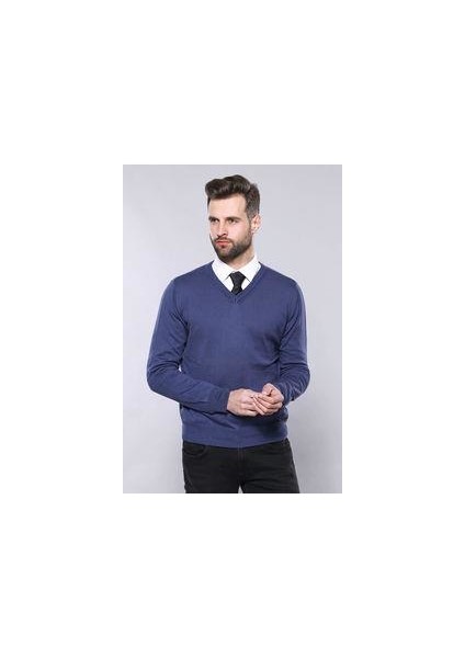 Erkek Desensiz V Yaka Slim Fit Triko
