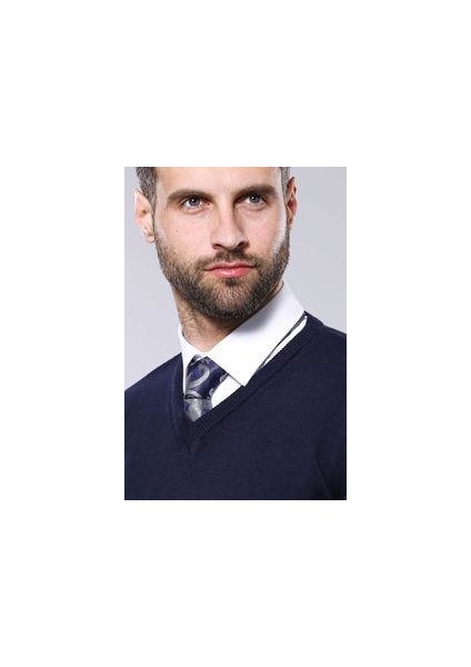 Erkek Desensiz V Yaka Slim Fit Triko
