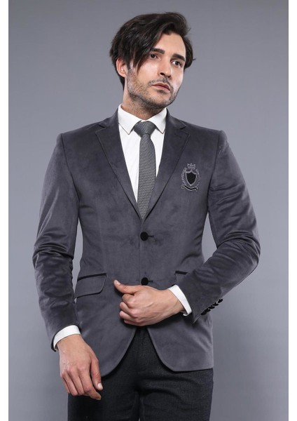 Erkek Kadife Dokulu Göğüs Armalı Slim Fit Ceket