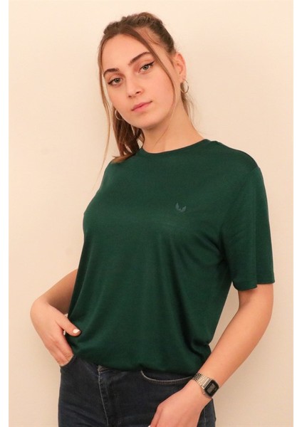 Kadın Yeşil Bisiklet Yaka T-Shirt