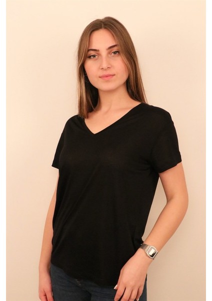 Kadın V Yaka Siyah T-Shirt