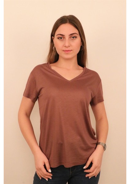Kadın V Yaka Kahverengi T-Shirt