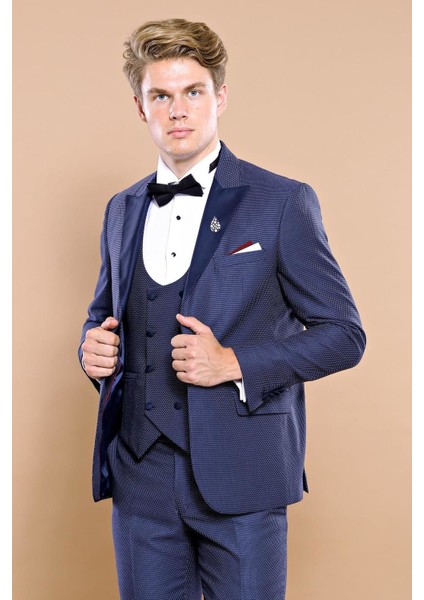Erkek Çıkma Yaka Yelekli Slim Fit Takım Elbise