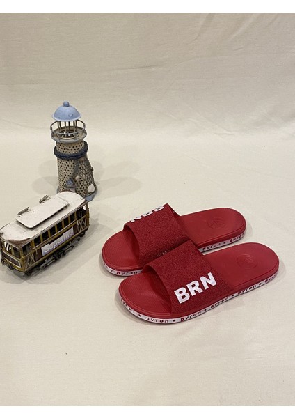 Brn Yazılı Terlik fiyatları