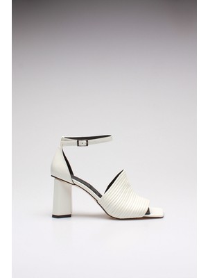 Rovigo Plus Beyaz Rugan Kadın Topuklu Ayakkabı