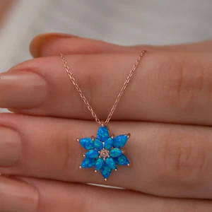 Papatya Silver 925 Ayar Opal Taşlı Gümüş Lotus Kolye