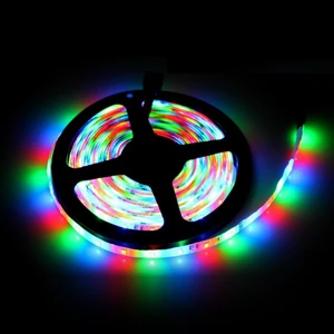 5050 Şerit LED 12V 1200 Lümen 60 LED Rgb 3 Çipli Iç Mekan Şerit LED 5 Metre Şerit LED OOKAY-5050