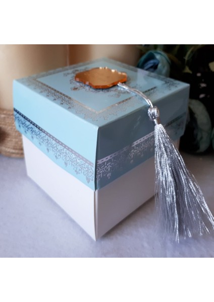 30 Adet Kur'an-I Kerim ve Tesbihli Aynalı Kutu Mevlit Hatırası