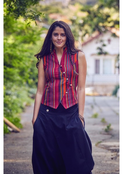 Hakim Yaka Çapraz Düğmeli Kolsuz Bluz