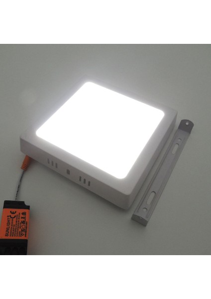 Kare Sıva Üstü 12 Watt LED Panel Armatür Trafolu Beyaz Gün Işığı