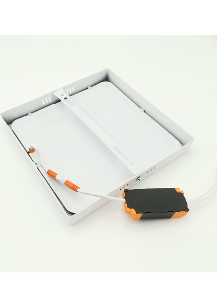 Kare Sıva Üstü 25 Watt LED Panel Armatür Trafolu Beyaz Gün Işığı