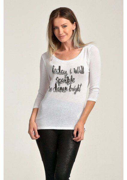 Baskılı ve Pul Nakışlı Uzun Kol T-Shirt Beyaz - M