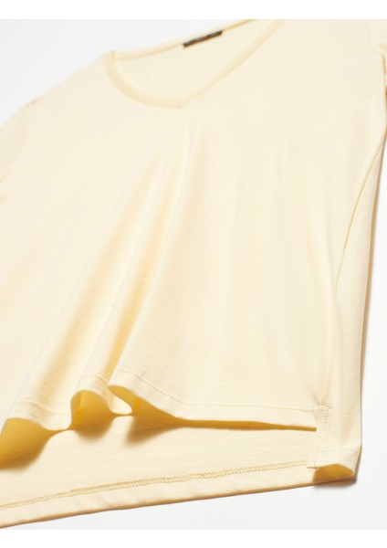 3470 V Yaka Basic T-Shirt-T.sarı modelleri