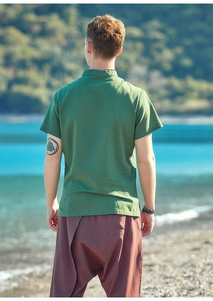 Hakim Yaka Kısa Kollu Dar Kesim Gömlek Yeşil fırsatları