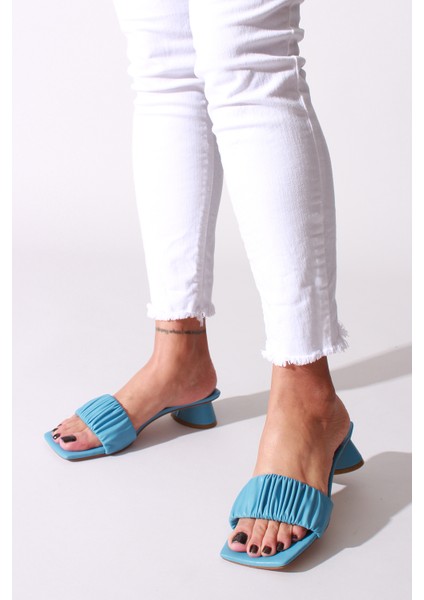 Plus Mavi Cilt Kadın Terlik