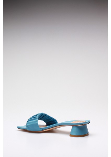 Plus Mavi Cilt Kadın Terlik fırsatları