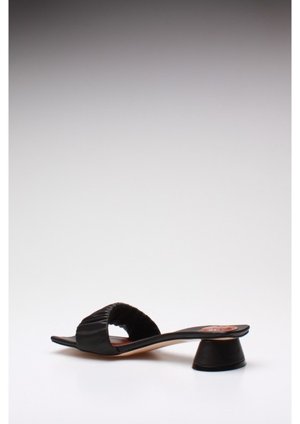 Plus Siyah Cilt Kadın Terlik fırsatları