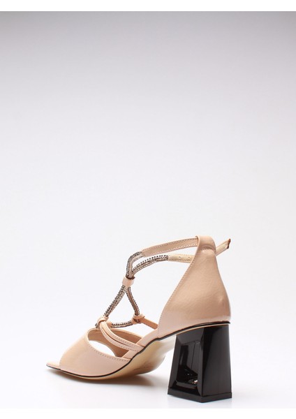 Plus Bej Kırışık Rugan Kadın Topuklu Ayakkabı fırsatları