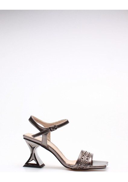 Plus Platin Kırışık Rugan Kadın Topuklu Ayakkabı fiyatları