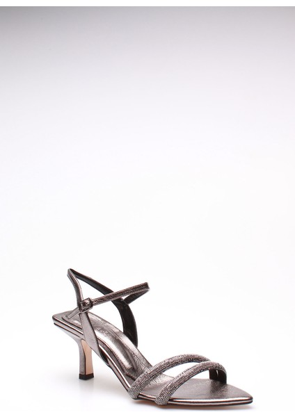 Plus Platin Taşlı Kırışık Rugan Kadın Topuklu Ayakkabı modelleri