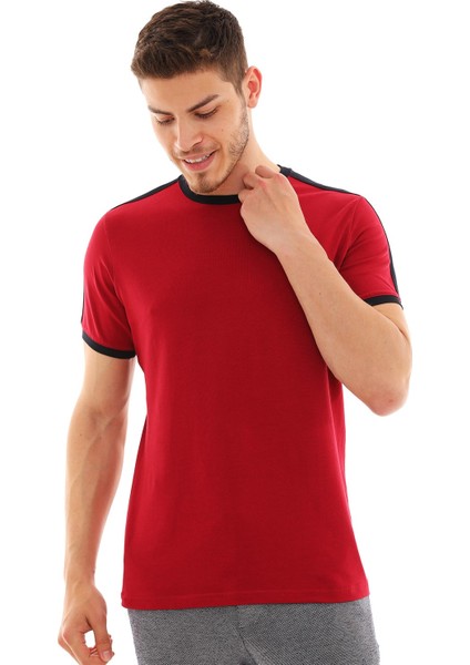 Erkek T-Bordo indirimleri