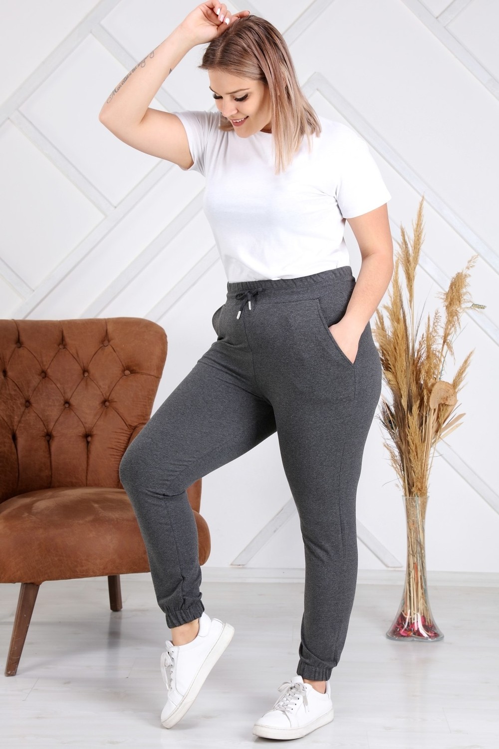 Rmg Paçası Lastikli Büyük Beden Füme Eşofman görsel 5