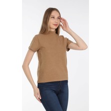 Neslice Kadın Hardal Yarım Balıkçı T-Shirt