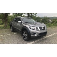 Artı Tunıng Nissan - Navara NP300 Far Çerçeve Kaplama / Siyah 2015+