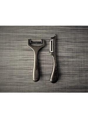 Sofra Mutfak Gereçleri Ergonomik Tasarımlı 2'li Soyacak Seti - Keskin Bıçaklı Yan ve Düz Soyacak, Siyah