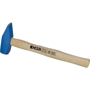 Ağaç Saplı Çekiç 500 gr