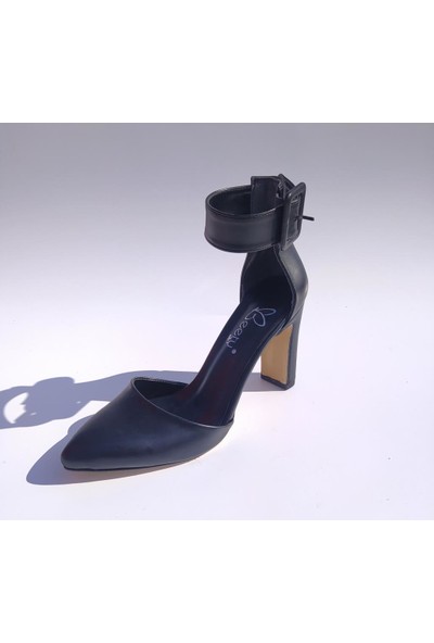 Beety 319 Topuklu Bilek Bantlı Yanları Açık Kadın Ayakkabı