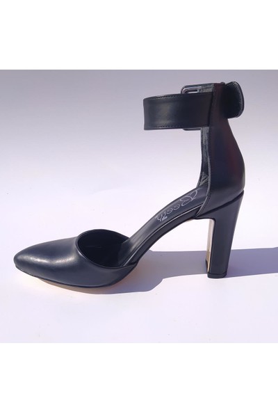 Beety 319 Topuklu Bilek Bantlı Yanları Açık Kadın Ayakkabı