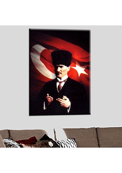 Atatürk Dua Ederken