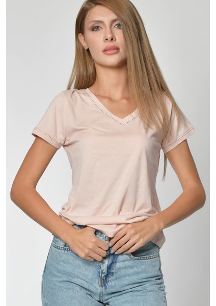 Yaka ve Kolları Taş Detaylı Tişört - Pembe Pembe - L