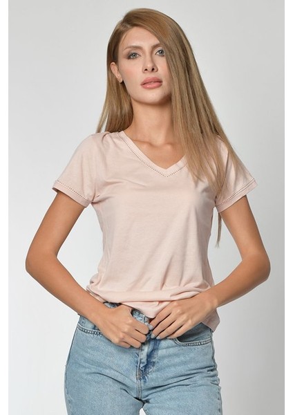 Yaka ve Kolları Taş Detaylı Tişört - Pembe Pembe - L