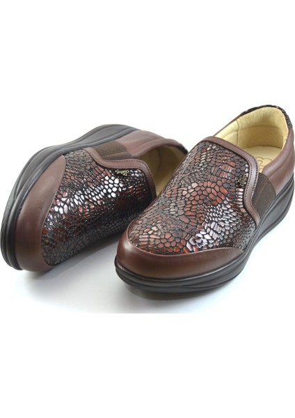 Dr. Comfort 5013 Kahve Krokodil Deri Kadın Anne Ayakkabı modelleri