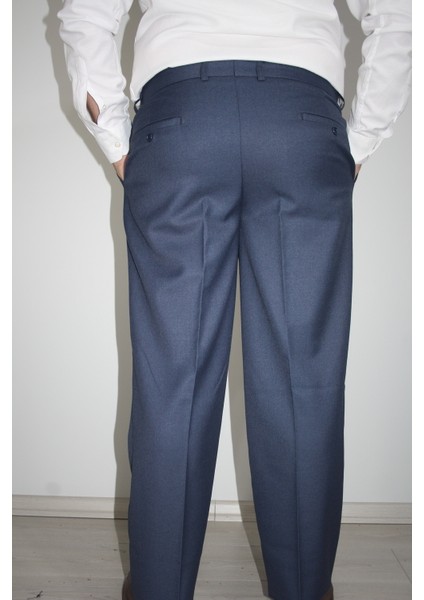 Erkek Mavi Geniş Kesim Tek Pileli Kumaş Pantolon fırsatları