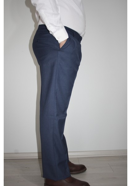 Erkek Mavi Geniş Kesim Tek Pileli Kumaş Pantolon fiyatları