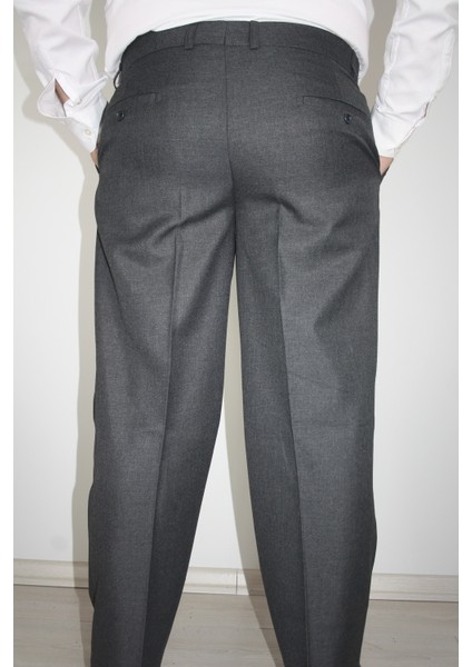 Erkek Gri Geniş Kesim Tek Pileli Kumaş Pantolon fırsatları