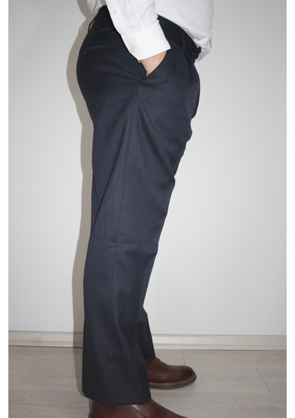 Erkek Lacivert Geniş Kesim Tek Pileli Balıksırtı Kumaş Pantolon fiyatları