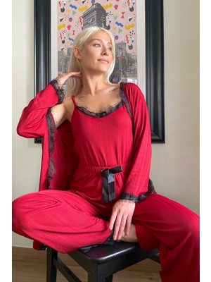 Pijama Evi Kırmızı Desenli Sabahlıklı Pegasus Pijama Takımı