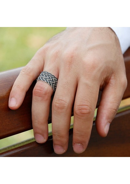 Siyah-Beyaz Renkli 1000 Ayar Gümüş Trabzon El Örmesi Kazaz Yüzük indirimleri