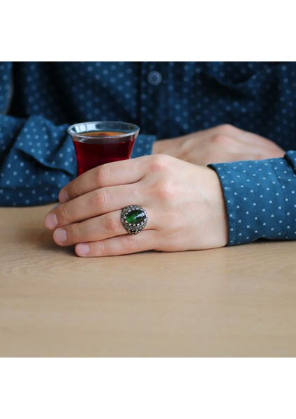 Yeşil Zirkon Taşlı Oval Tasarım 925 Ayar Gümüş Erkek Yüzük modelleri