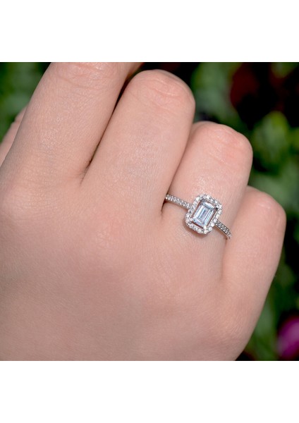 Taşlı Altın Baget Yüzük fiyatları