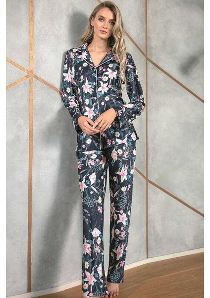 Lacivert Floral Desenli Önden Düğmeli Saten Pijama Takımı 9723