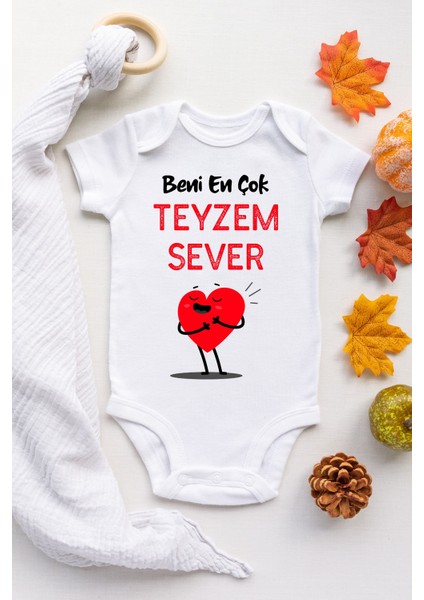 Unisex Bebek Beyaz Beni En Çok Teyzem Sever Desenli Kısa Kol Body