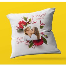 Armağan Zengini Kişiye Özel Çiçek Çerçeveli Fotoğraf 2 Temalı | Saten Kare Yastık