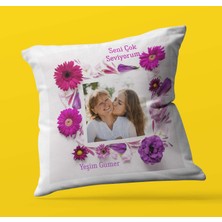 Hediye Zengini Kişiye Özel Çiçek Çerçeveli Fotoğraf 4 Temalı | Saten Kare Yastık