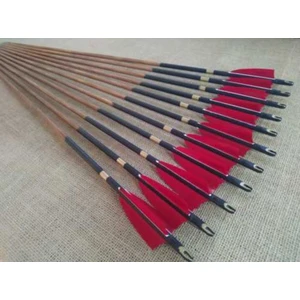 Konuralp Okçuluk Geleneksel Boyalı Ahşap Ok (Kırmızı Tüylü - Boyalı)